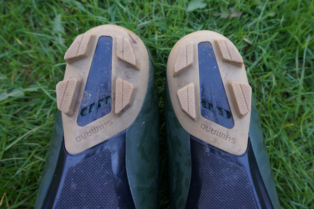 Shimano RX6 Gravel Shoe heal vent.jpeg