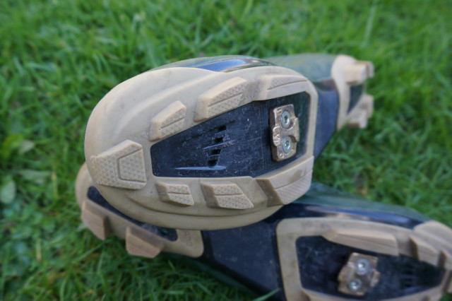 Shimano RX6 Gravel Shoe toe vent.jpeg
