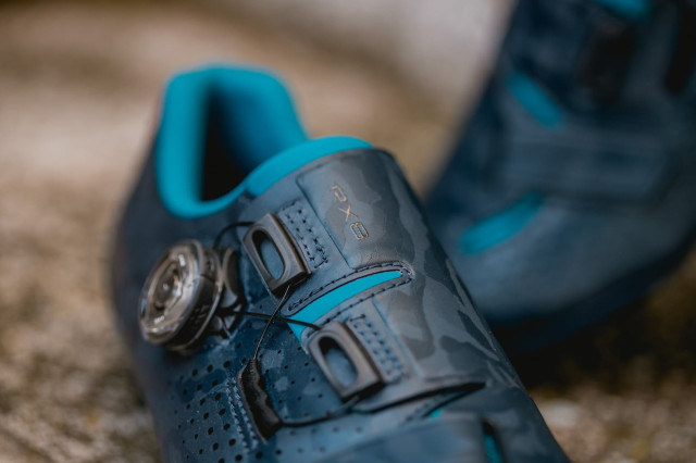 Shimano RX8 Gravel shoe 2.jpg