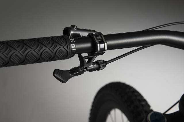 Shimano XTR Dropper post lever.jpg