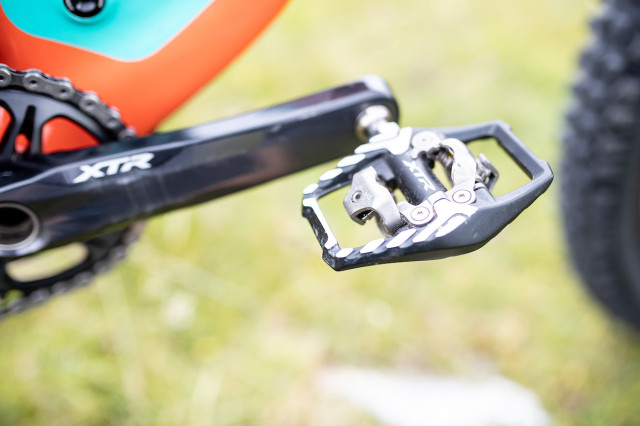 Shimano XTR M9100 Pedal.jpg