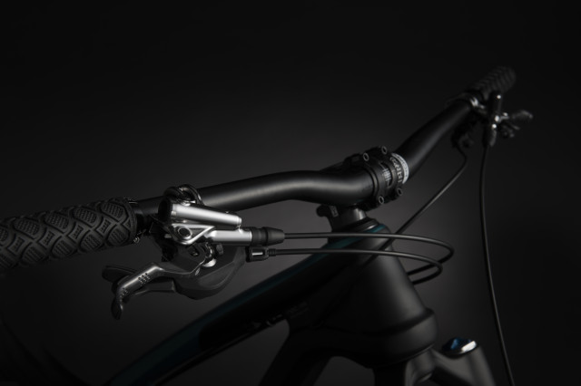 Shimano XTR cockpit.jpg