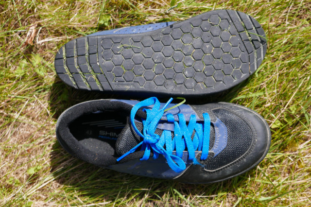 Shimano-GR5-flat-pedal-shoes-review-101.jpg