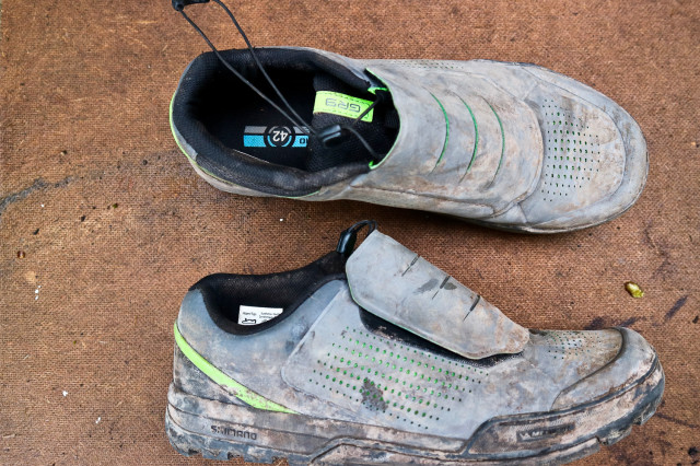 Shimano-GR9-flat-pedal-shoes-review-100.jpg