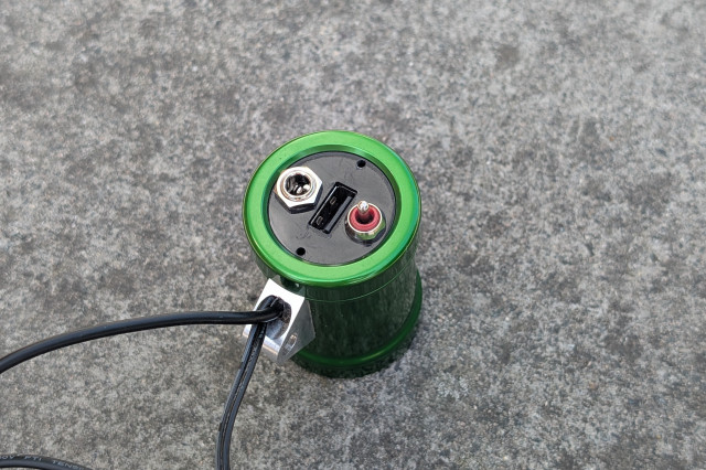 Sinewave Beacon 2 Rear.jpg