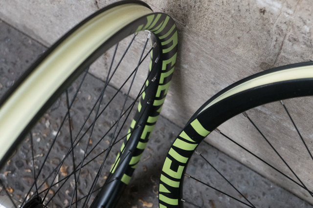 Sixth-Element-carbon-wheels-104.jpg