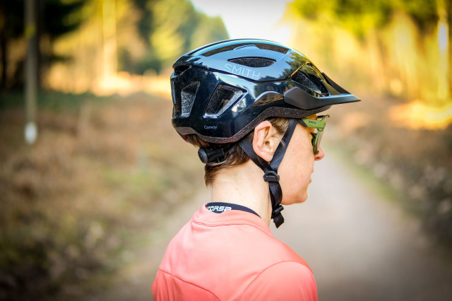 Smith Convoy MIPS helmet-3.jpg