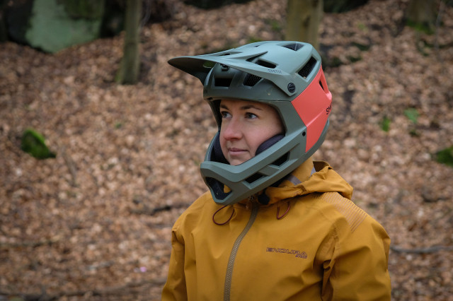 Smith Mainline helmet-1.jpg