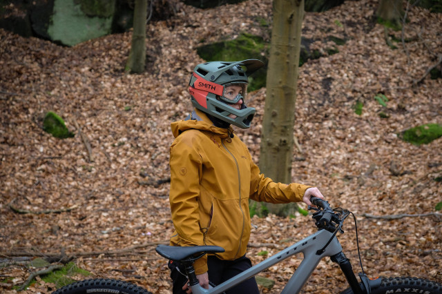 Smith Mainline helmet-5.jpg