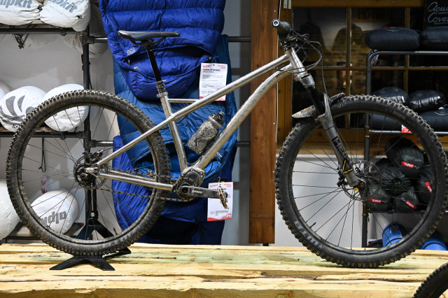 Sonder-Alpkit-2020-bikes-full-suspension-titanium-custom-gearbox-100.jpg