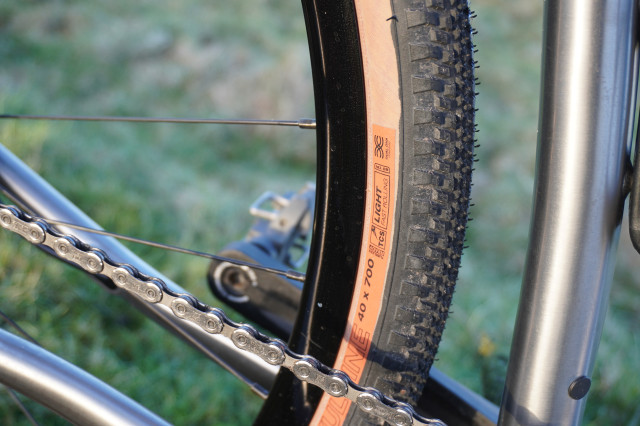 Sonder_Sedona_tyre.JPG