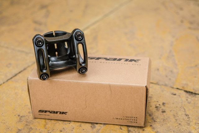 Spank Vibrocore oozy bars and stem-2.jpg