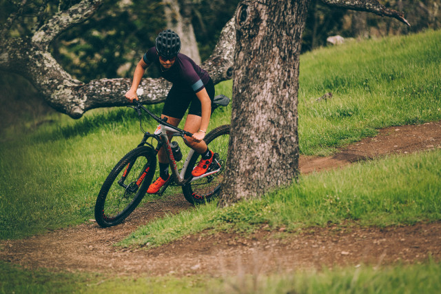 Specialized Epic corner.jpg