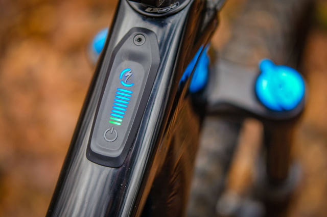 Specialized Levo SL Carbon Comp battery indicator-9.jpg