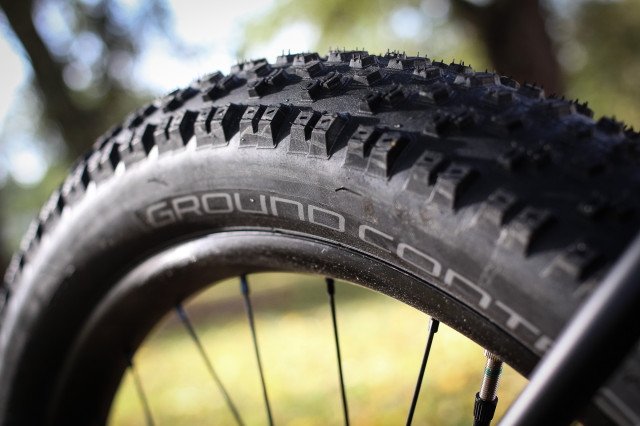 Specialized Turbo Levo HT - rear tyre.jpg