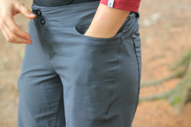 Specialized Womens Andorra Comp Shorts-5.jpg
