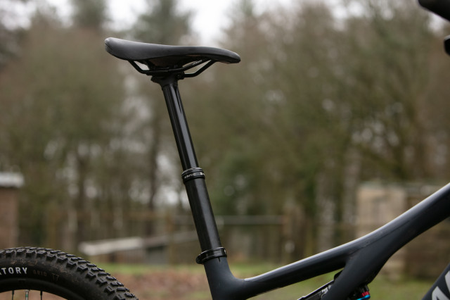 Specialized_Stumpjumper_Carbon_Comp_11.jpg
