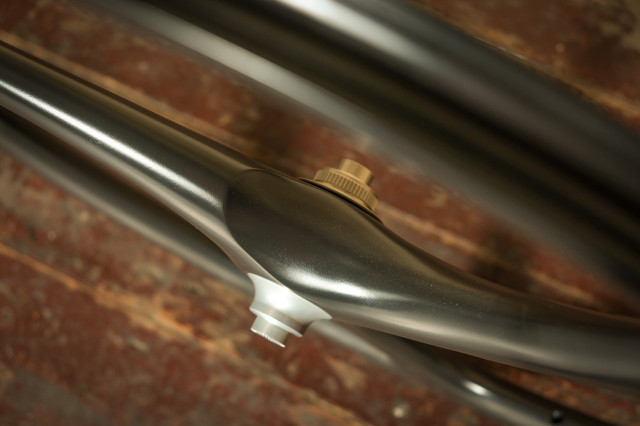 Spengle Crabon wheels gravel-9.jpg