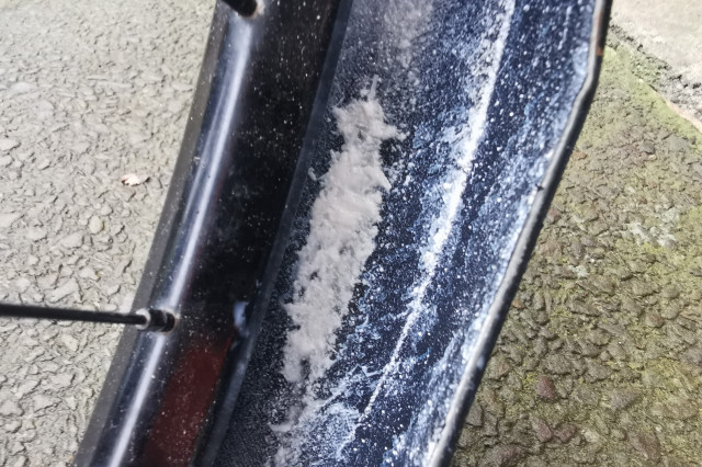 Stans_No_Tubes)Race_Sealant_Inside2.jpg