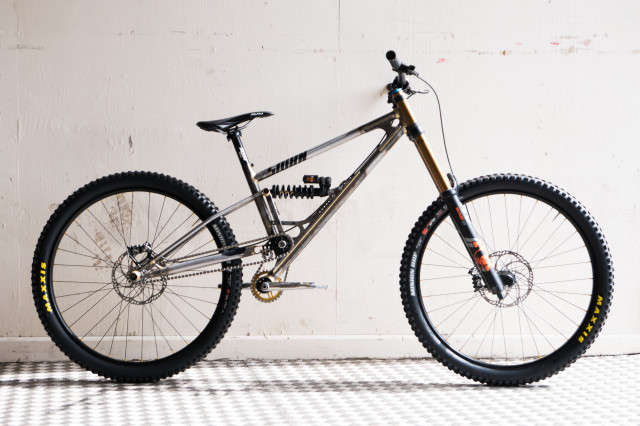 Starling-Sturn-DH-bike-100.jpg