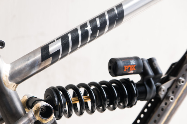 Starling-Sturn-DH-bike-103.jpg