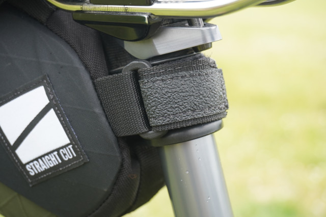 StraightCut_Dropper_Saddlebag_Valais.JPG