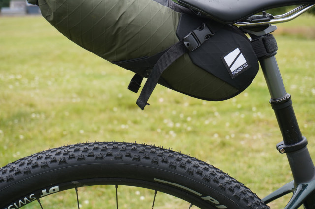 StraightCut_Dropper_Saddlebag_up.JPG