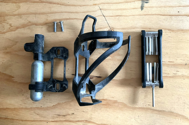 Syncros IS Coupe C02 Bottle Cage 2022 review4.jpg