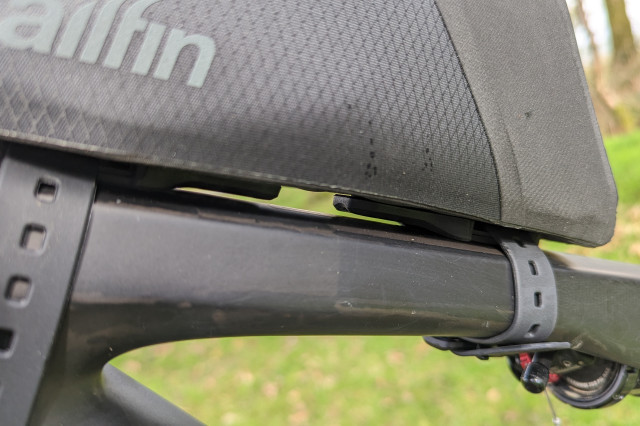 Tailfin_Top_Tube_Pack_vmount.jpg