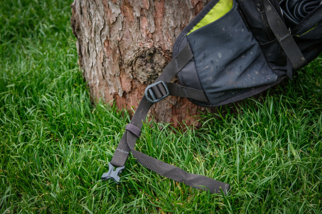 Thule Vital 8L hydration pack-10.jpg
