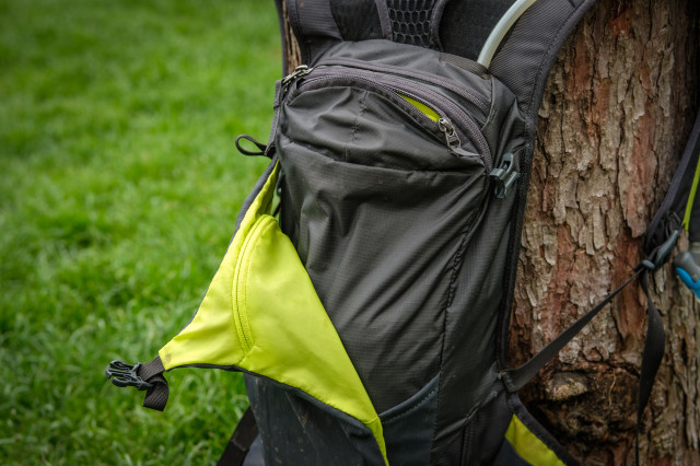 Thule Vital 8L hydration pack-4.jpg
