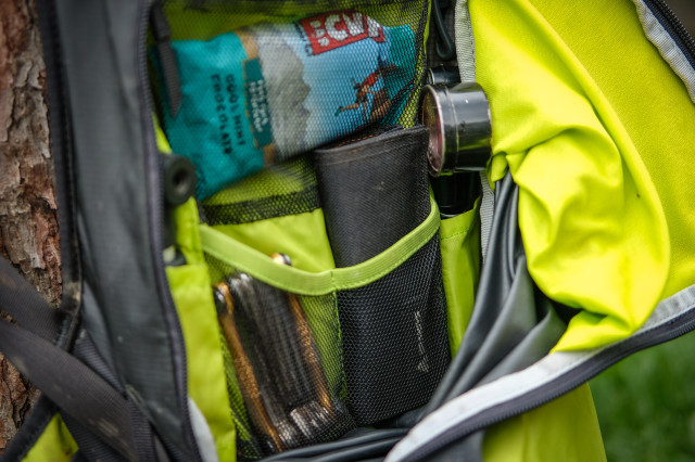 Thule Vital 8L hydration pack-7.jpg