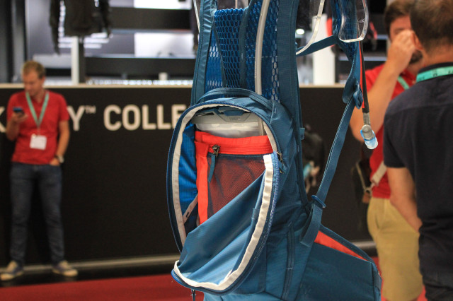 Thule hydration pack-4.jpg