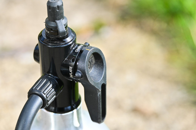 Topeak-Tubibooster-X-tubeless-inflator-review-102.jpg