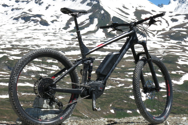Trek Powerfly 9 FS - full bike.JPG