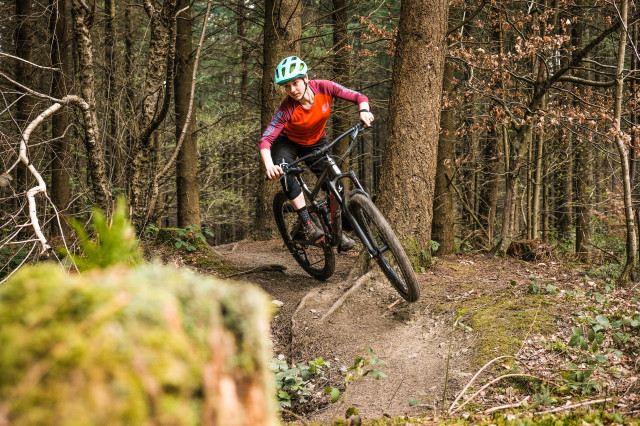 Trek Remedy 7 Riding-4.jpg