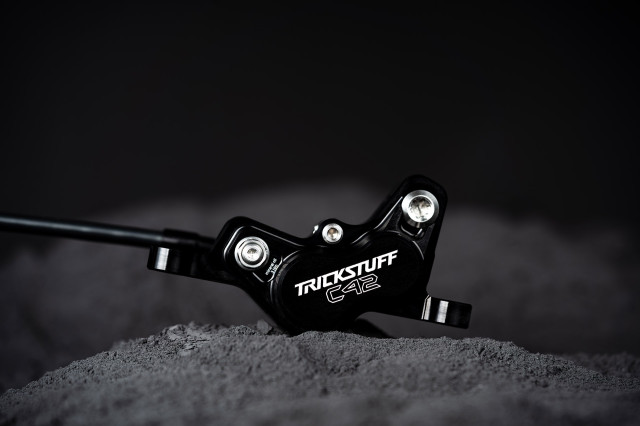 Trickstuff_Piccola_HD_Titanium_Lever_2025_Detail_Brake_Set_Black_0430_1920px.jpg