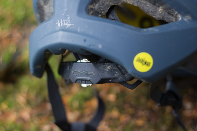 Troy-Lee-Designs-A2-MIPS-helmet-103.jpg