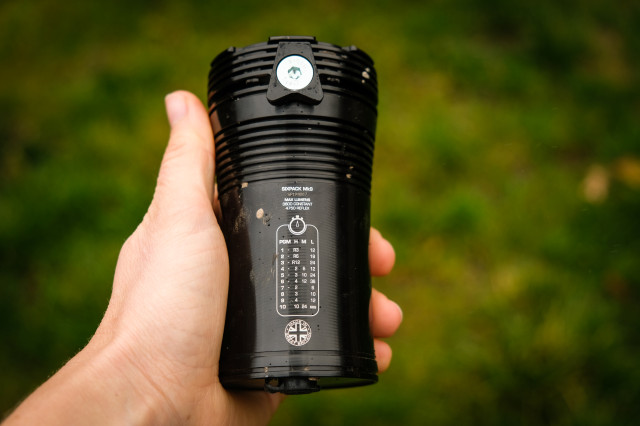 USE Exposure Six Pack Mk9 front light-6.jpg