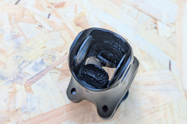 Ultimate USE Vybe Suspension Stem Inside.jpg