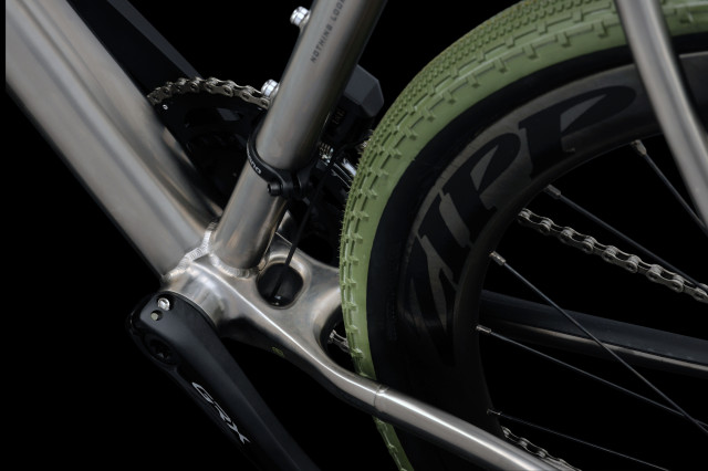 Van_Nicholas_Rowtag_Titanium_3D_Casted_Chain_Stay_Yoke_Bottom_Bracket.jpg