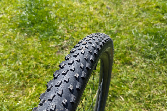 Vittoria Barzo XC Trail Tread.jpg
