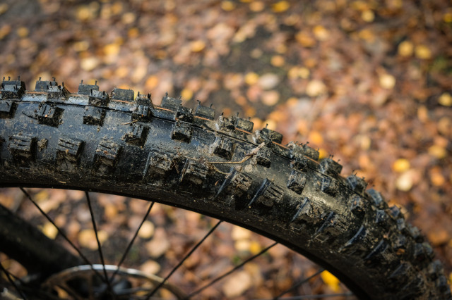Vitus Sentier 27 VRS hardtail Detail Front tyre-15.jpg