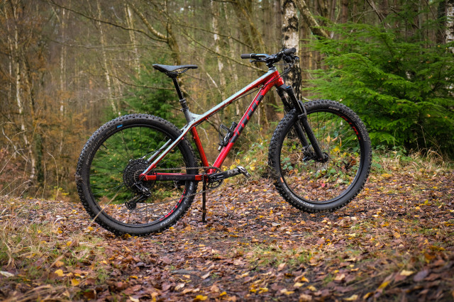 Vitus Sentier 27 VRS hardtail Detail Whole bike-8.jpg