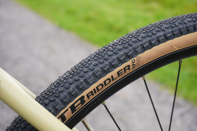 Voodoo_Nakisi_tyre.JPG