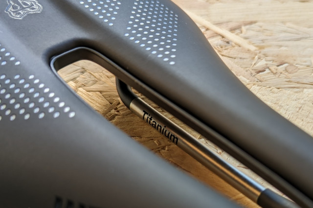 WTB_Gravelier_Saddle_Cutout.jpg