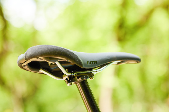 Wolf Tooth_Resolve Dropper Post saddle.jpg