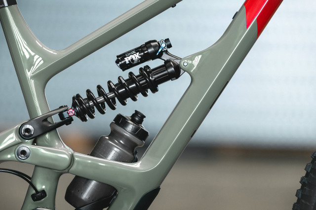 YT Capra Uncaged 10