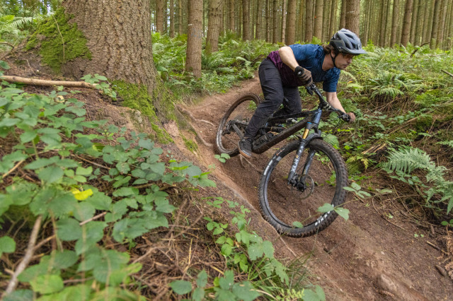 YT Industries Jeffsy riding 4.jpg