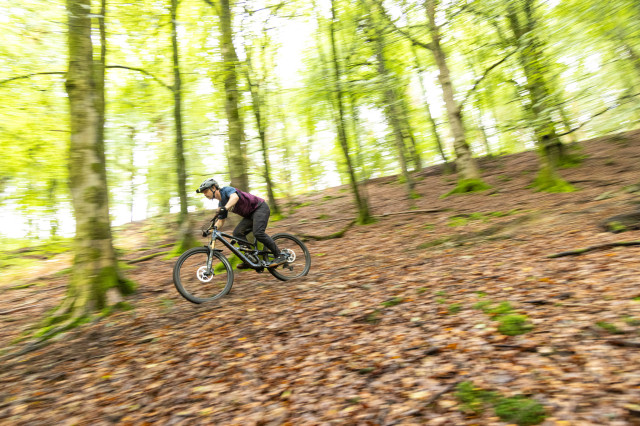 YT Industries Jeffsy riding 8.jpg